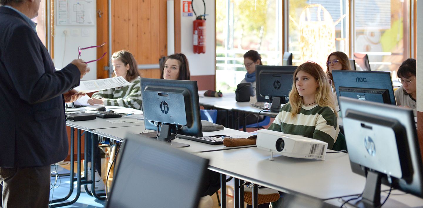 formation en alternance de chargé d'accueil