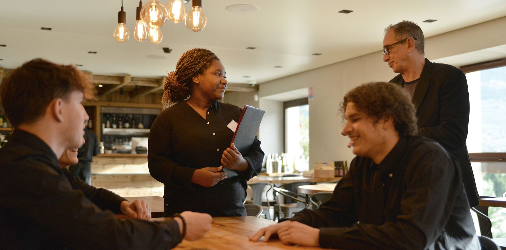 Formation en alternance de commis de bar