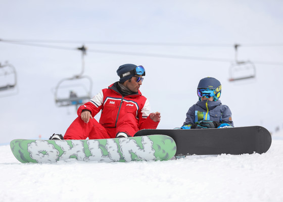SNOWBOARD