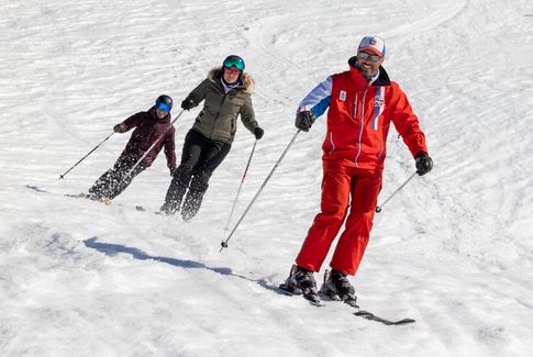 Moniteur de ski en hors-piste