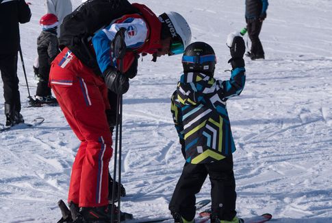Cours privés de ski avec un enfant