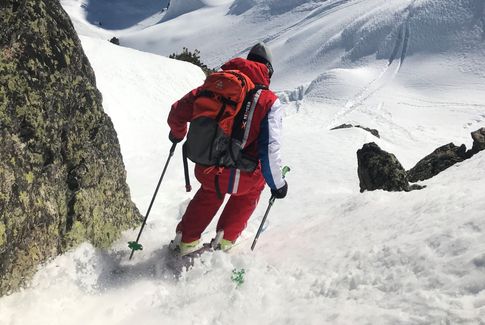 Moniteur en cours de hors-piste